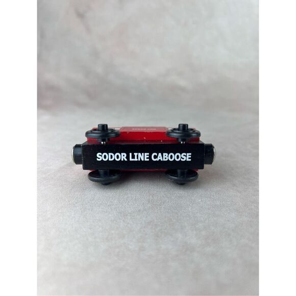Vintage Thomas the Train Sodor Line Caboose Wooden Railway Vintage 2000 Red - Picture 7 of 8